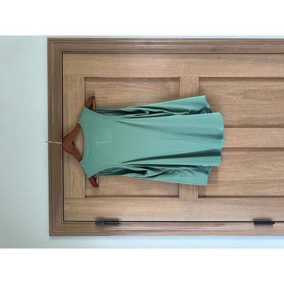 SANTINY Green Sleeveless Racerback Workout Tank Top Lightweight Women’s size XL - Picture 5 of 14